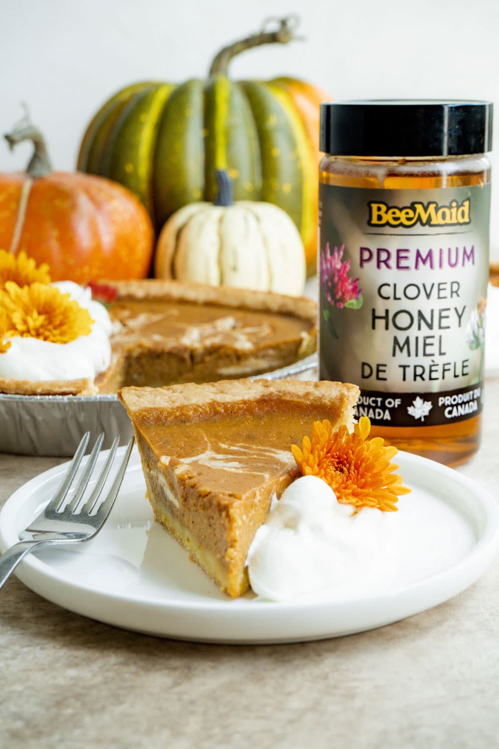 https://beemaid.myhello.site/wp-content/uploads/2025/01/HoneyCreamPumpkinPie-20.jpg
